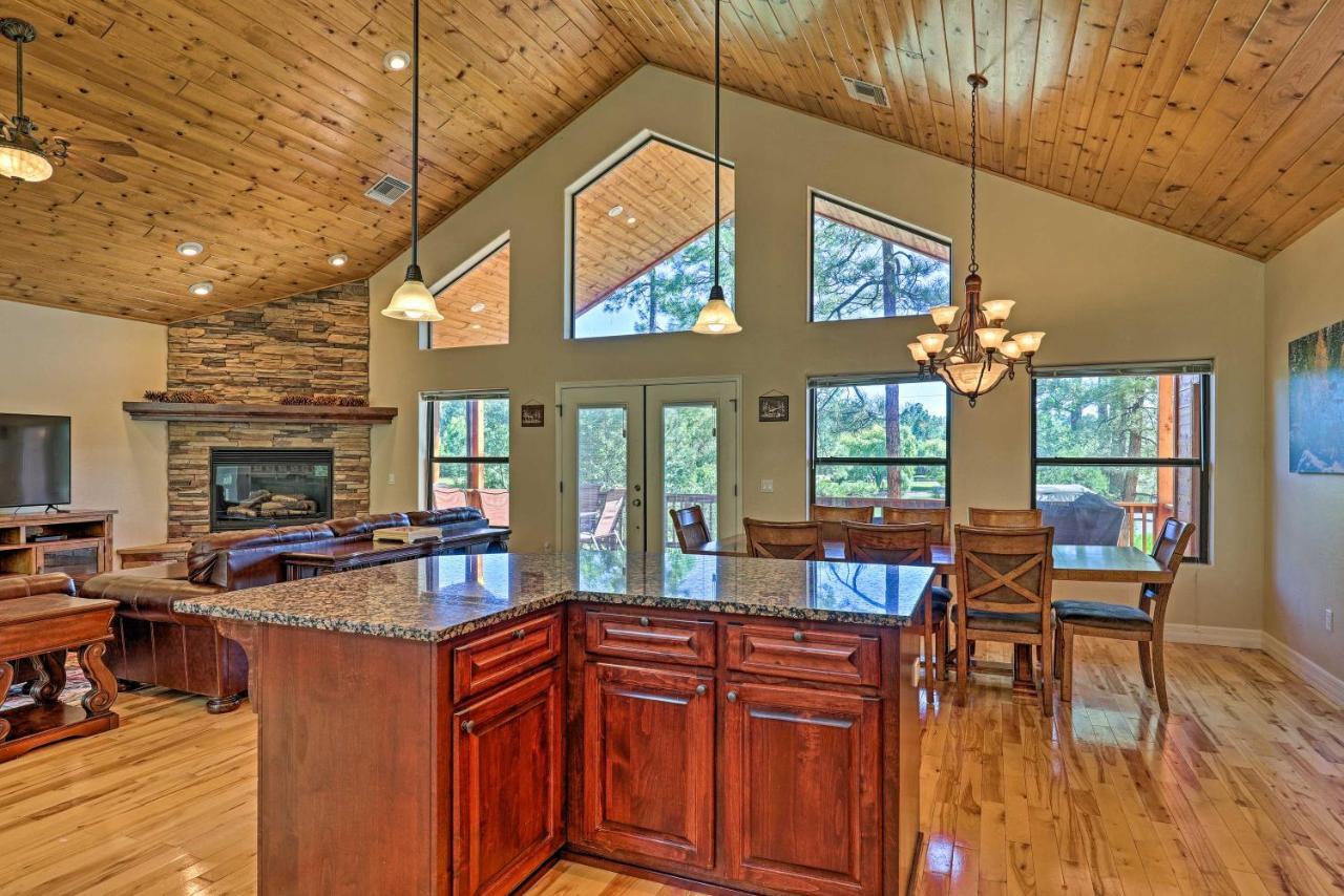 Serene Lakeside Cabin With Decks And Edler Lake Views! Pinetop-Lakeside Εξωτερικό φωτογραφία